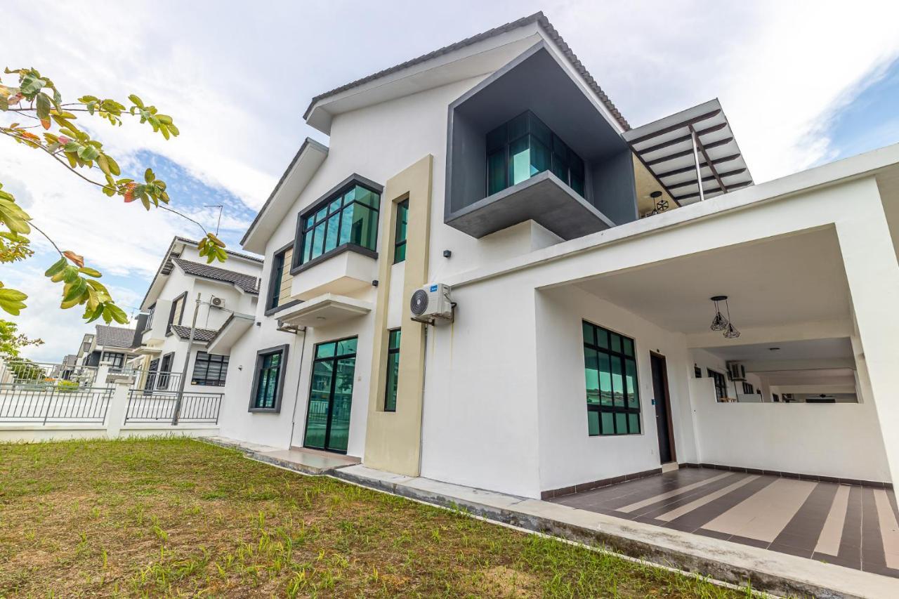 Desaru Babyfriendly Homestay Esterno foto